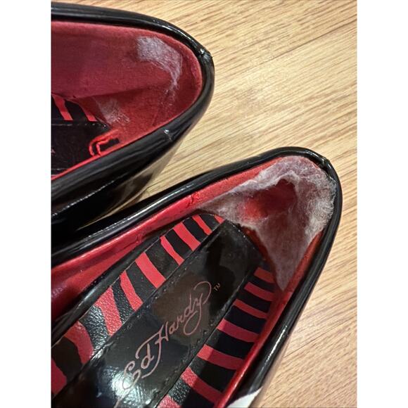 Ed Hardy With Heart Wings Graphic High Heel Pumps US Size 6 Women Used - Picture 4 of 5